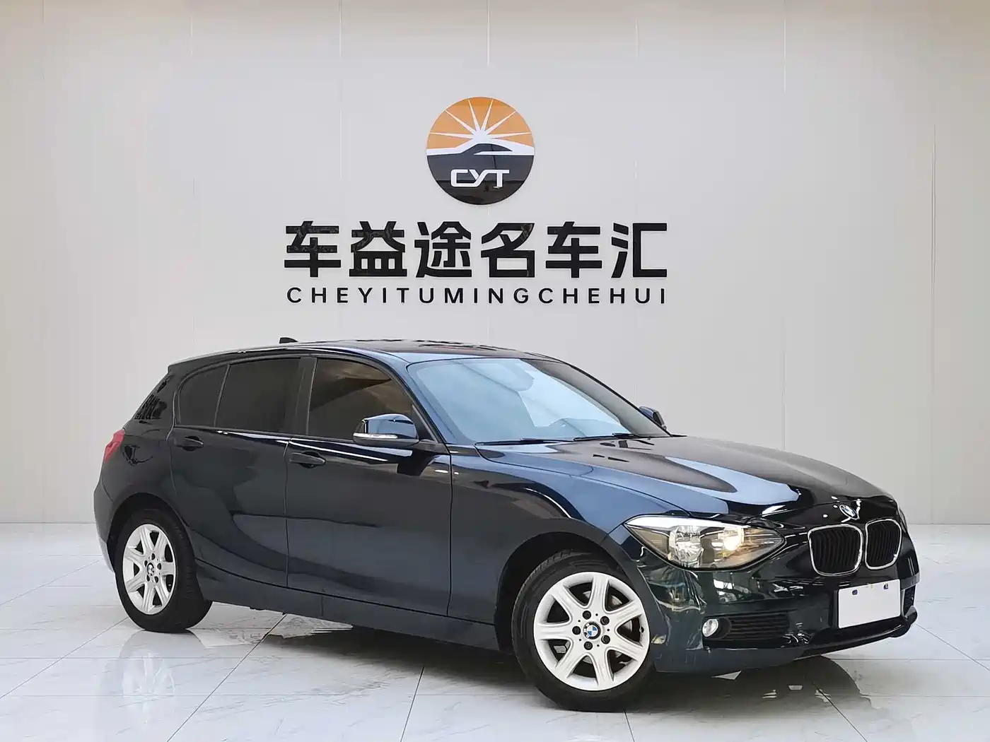 BMW 1 Series (Import) 2013 Facelift 116i Leading Model фото 3