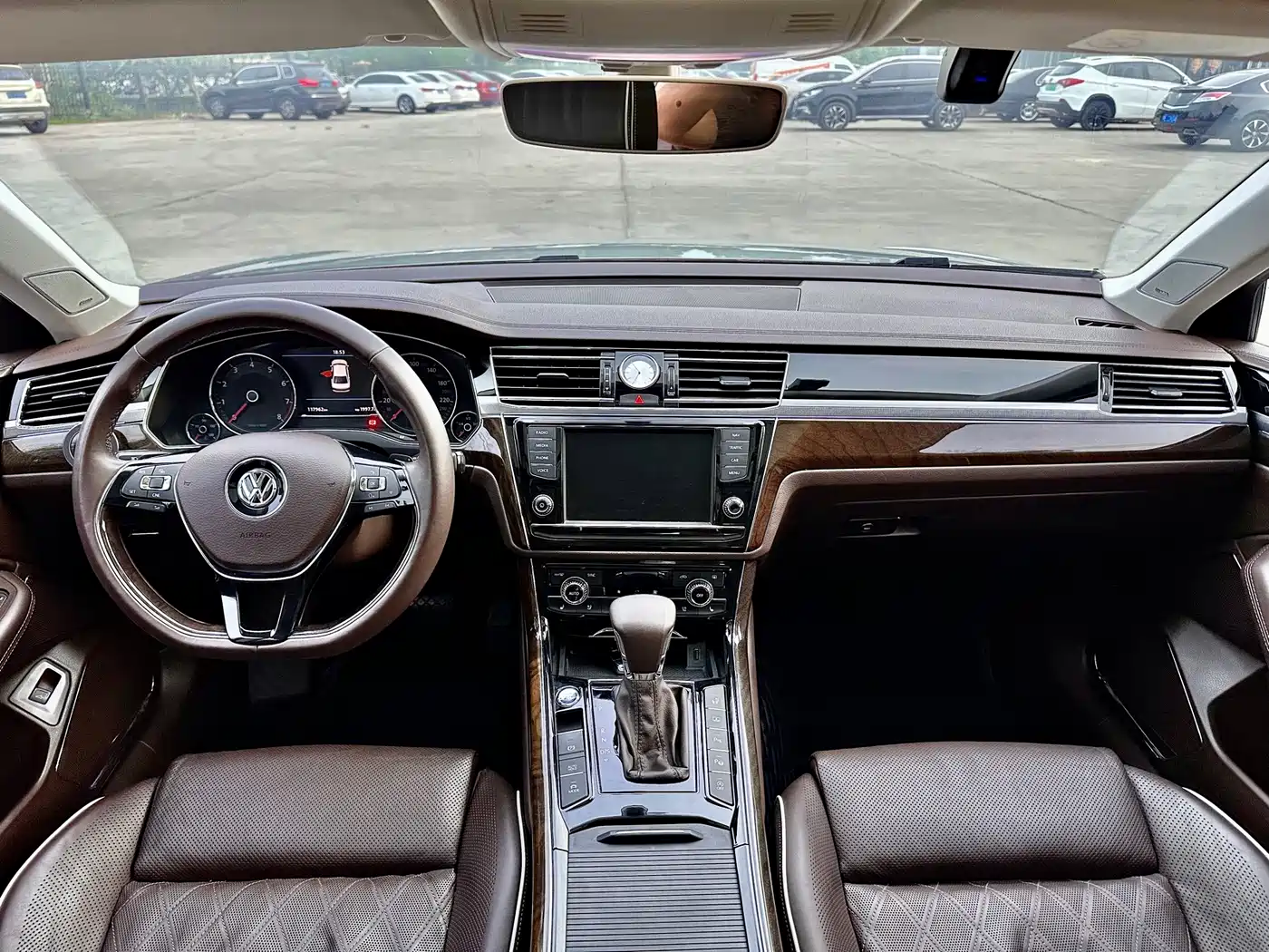 Volkswagen Phideon 2018 380TSI 2WD Flagship Edition фото 5