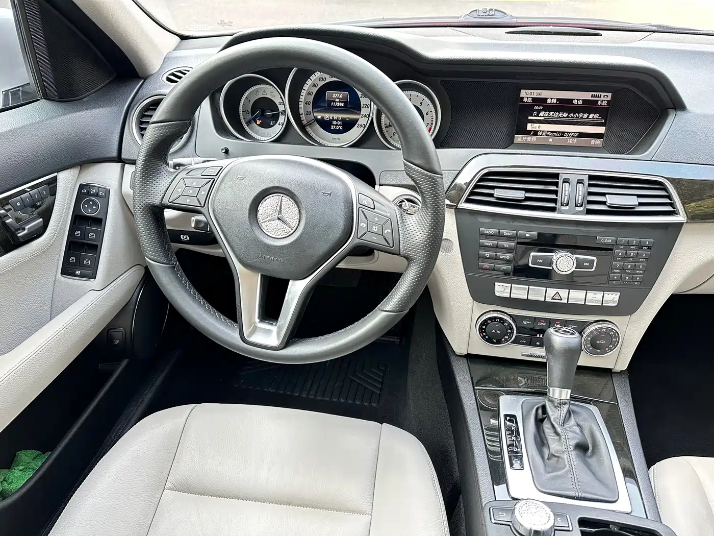Mercedes-Benz C-Class 2013 C 260 CGI Fashion Edition фото 7