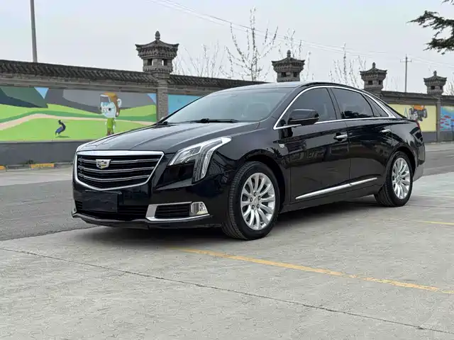 CADILLAC XTS