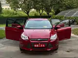 Фото 24 - Ford Focus