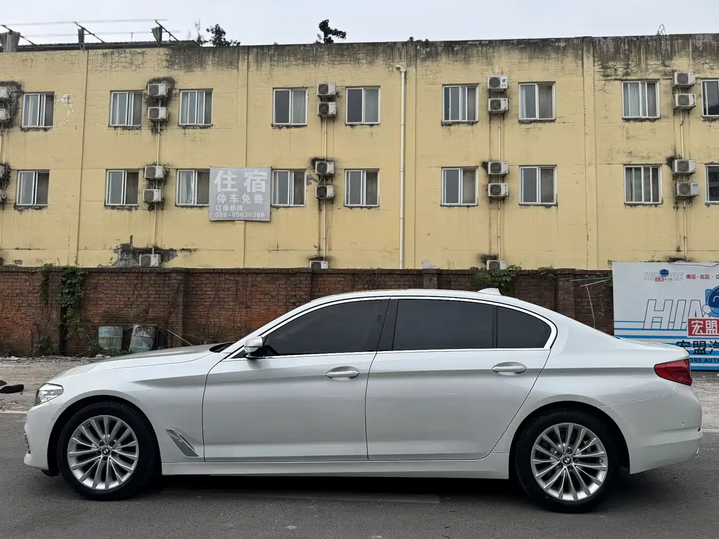 BMW 5 Series 2020 525Li Luxury Package фото 12