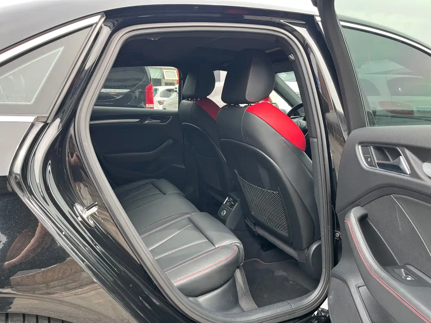 Audi S3 2019 Audi S3 2.0T Limousine фото 26