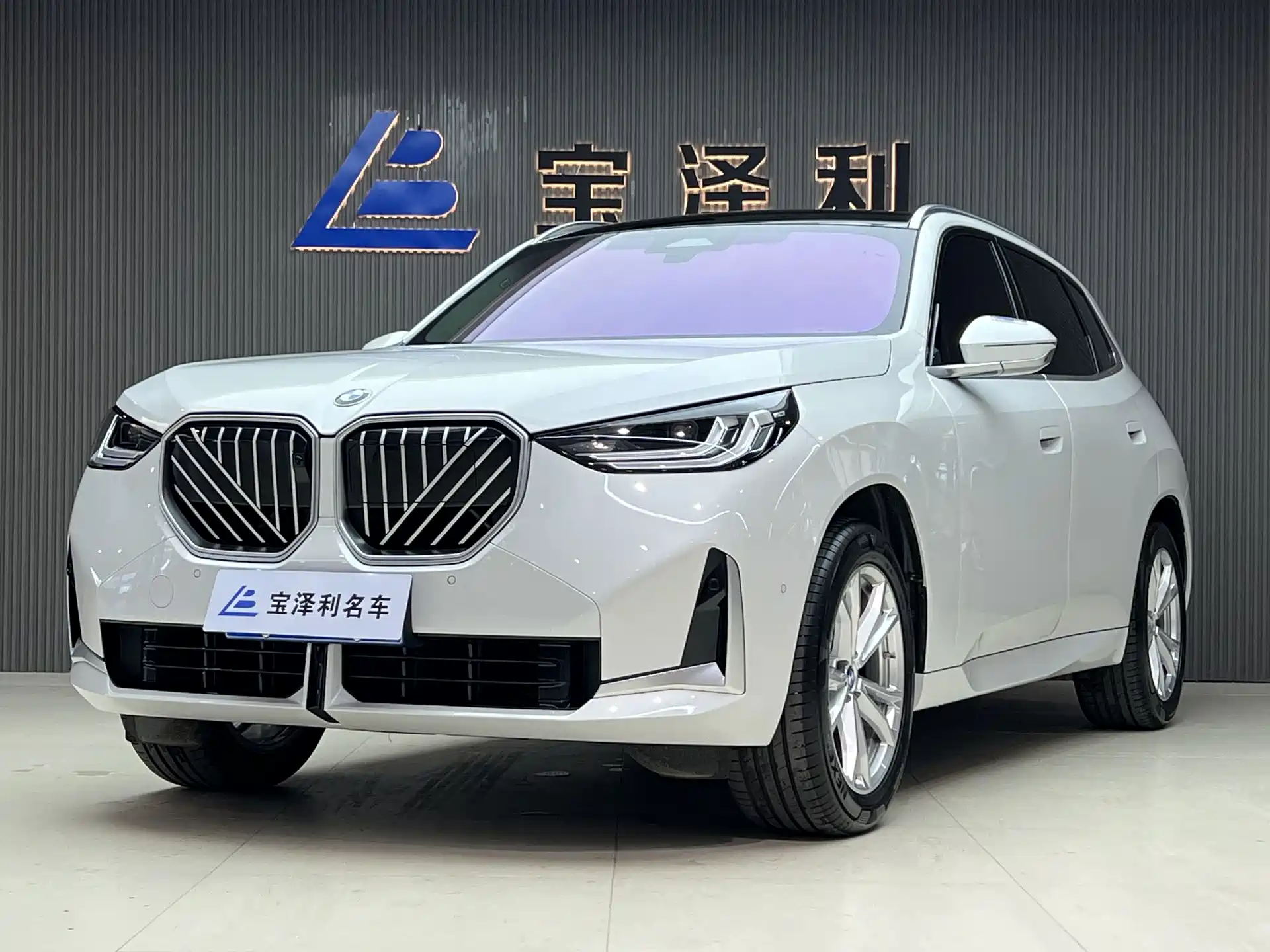 Photo 1 - BMW X3