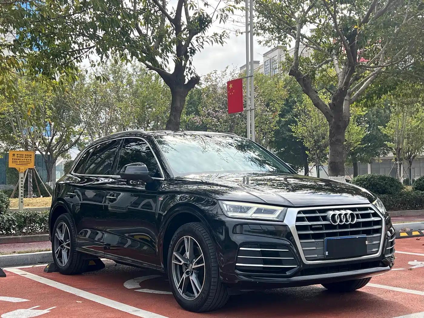 Audi Q5L 2018 40 TFSI Premium Fashion China VI фото 3