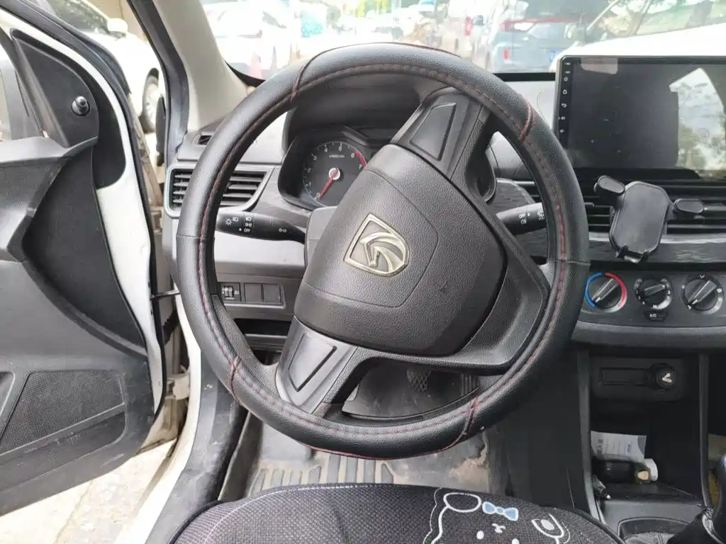 Baojun 310 2017 2016 1.2L Manual Value Edition