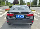 Фото 8 - Lexus ES