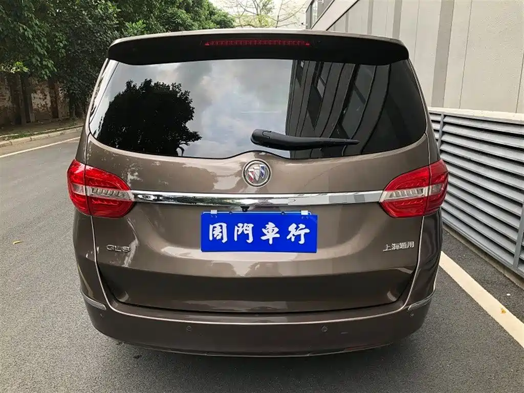 Buick GL8 2015 2.4L Luxury Business Exclusive Edition фото 15