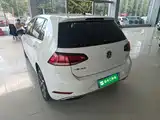 صورة 5 - Volkswagen Golf