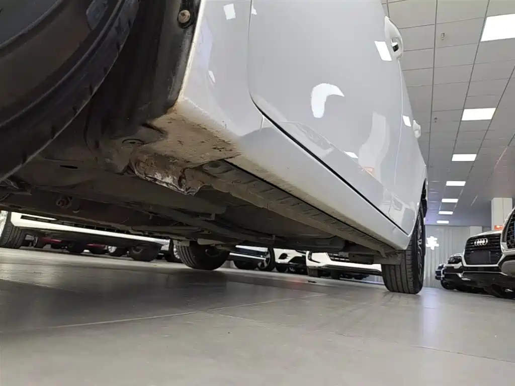 Toyota Corolla 2018 1.2T S-CVT GL Smart Edition фото 22
