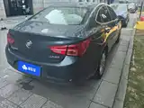Photo 3 - Buick Verano