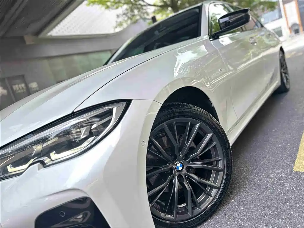 BMW 3 Series 2021 325Li M Sport Night Edition фото 12
