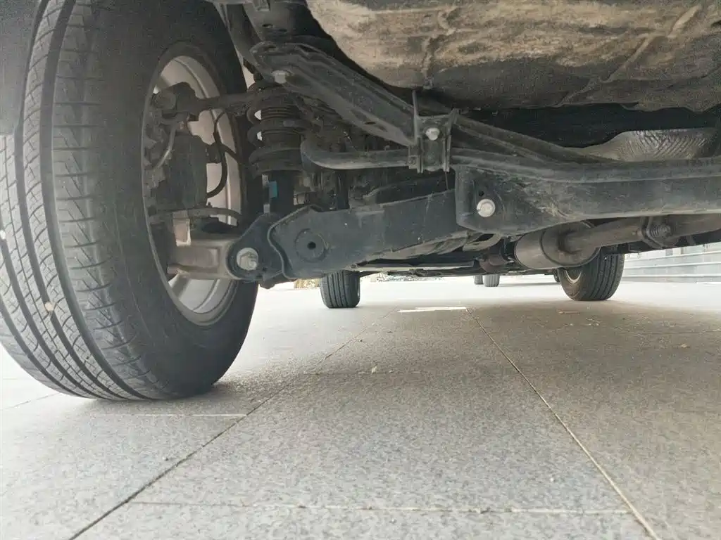 Haval M6 2021 PLUS 1.5T DCT Luxury Smart Connect фото 20