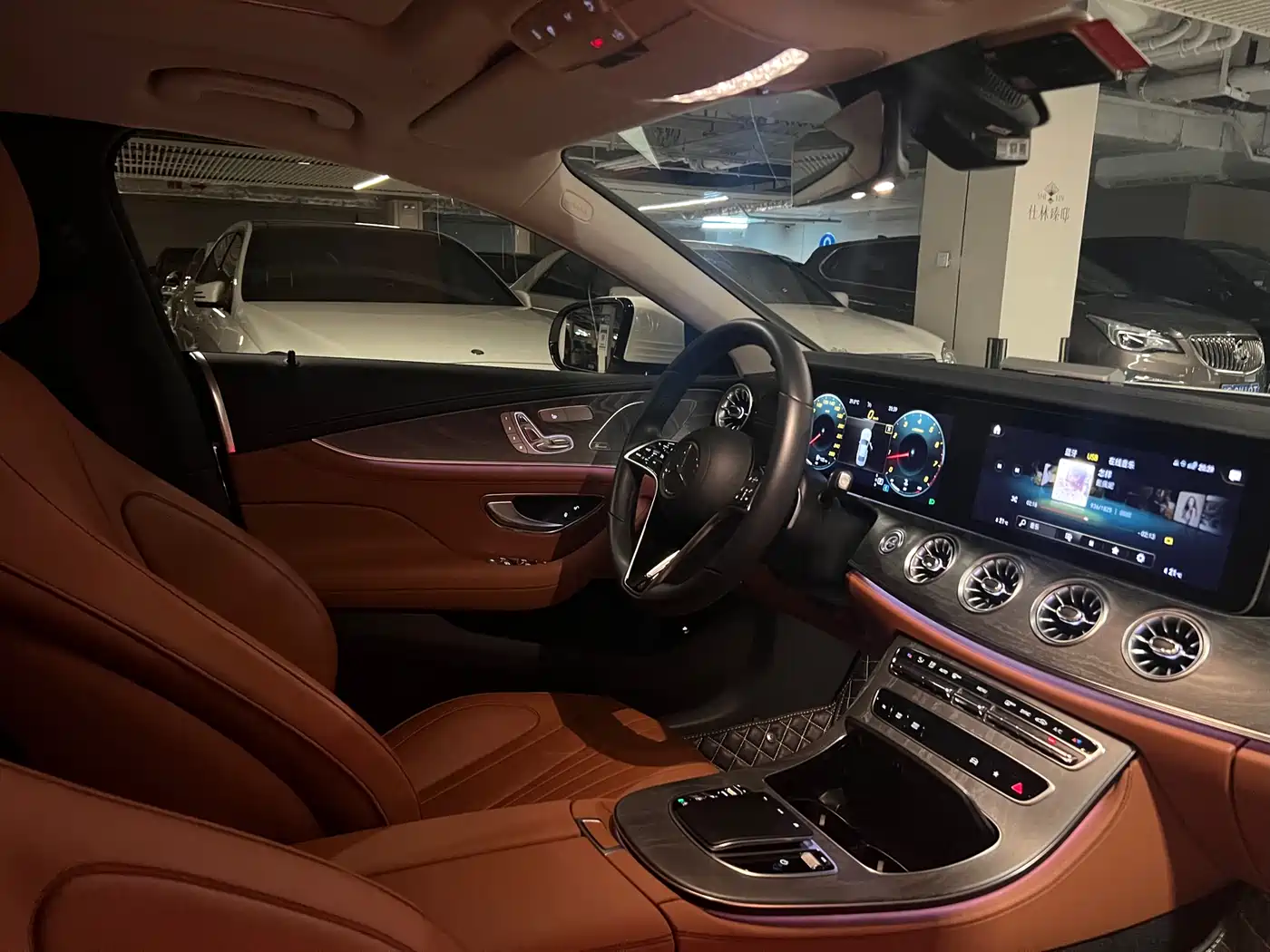 MERCEDES-BENZ CLS