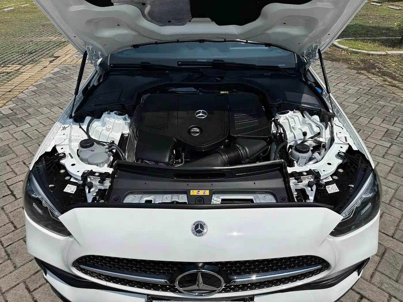 Mercedes-Benz C-Class 2025 C 260 L Night Sport Edition фото 20