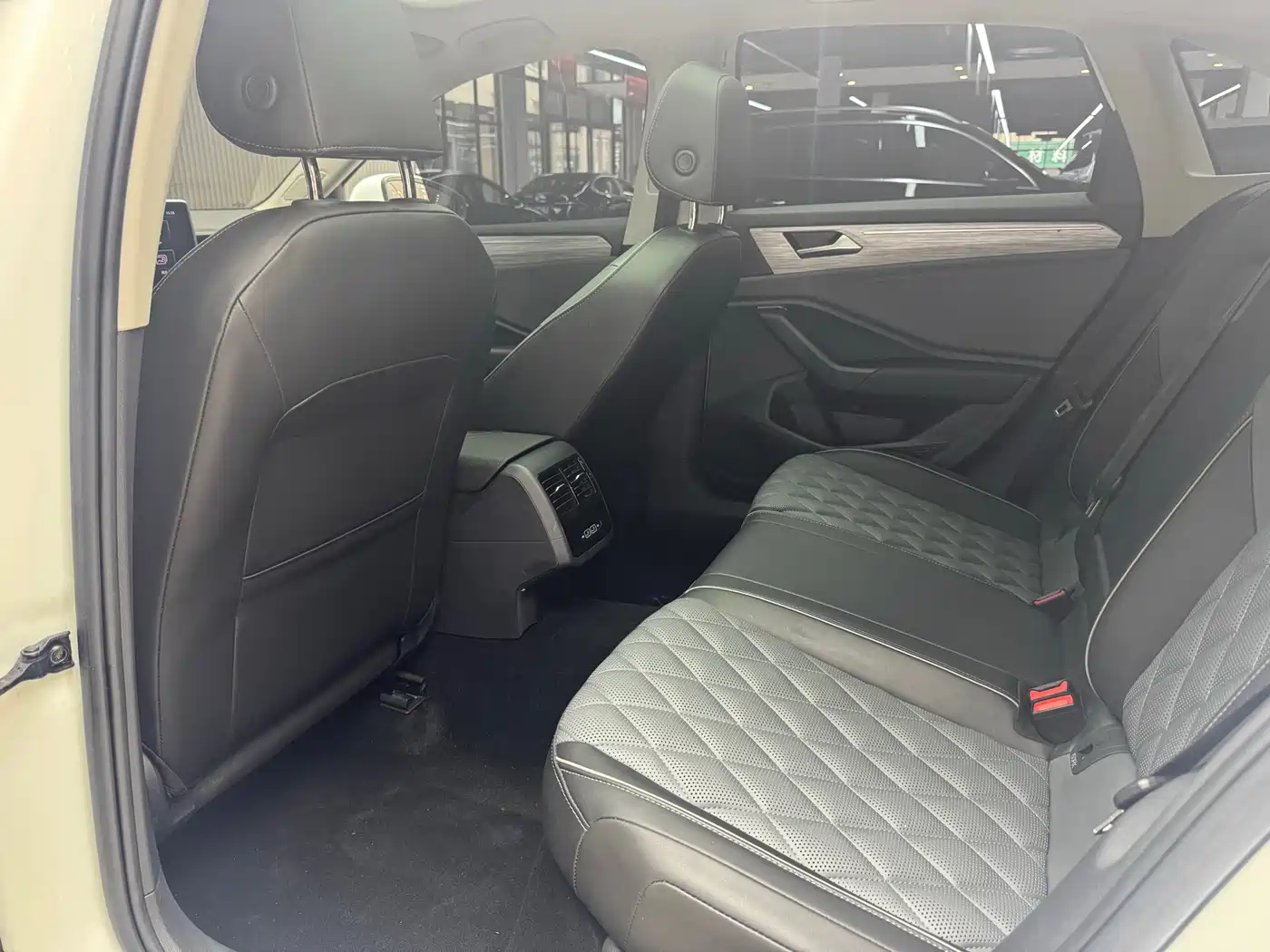 Volkswagen Sagitar 2023 280TSI DSG Beyond Lite фото 15