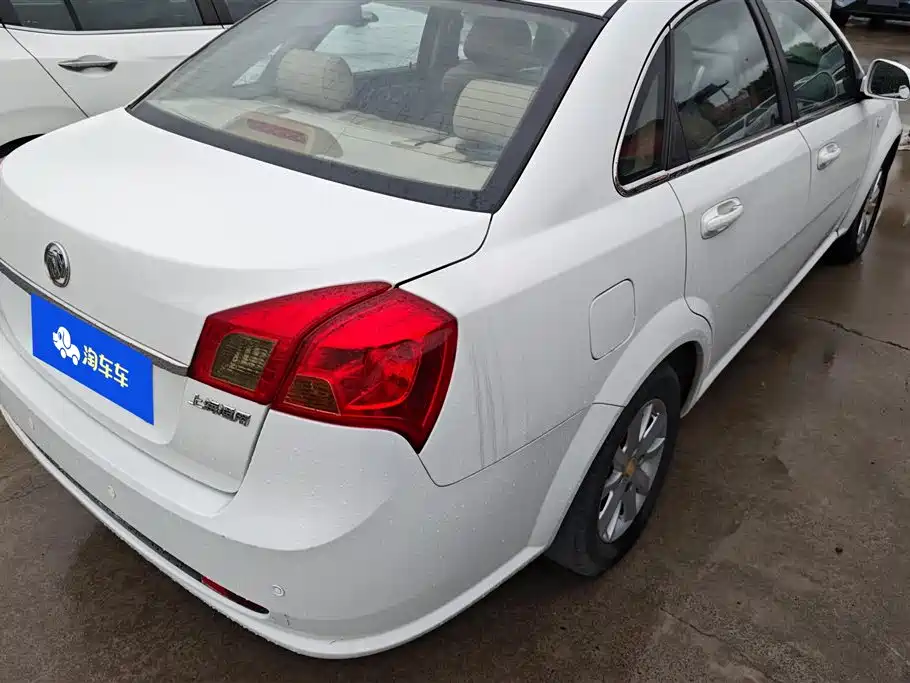 Buick Excelle 2013 1.5L Automatic Classic фото 3