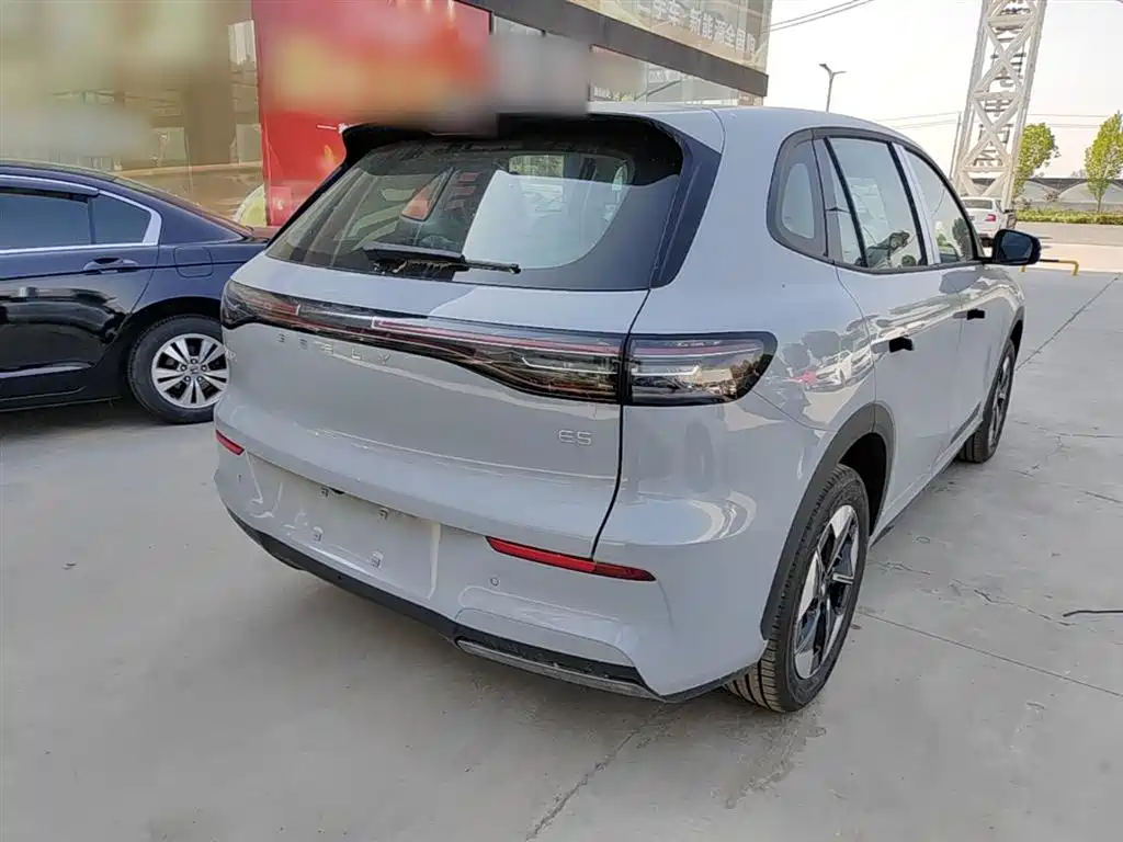 Geely Galaxy Galaxy E5 2026 530km Voyager Edition фото 7