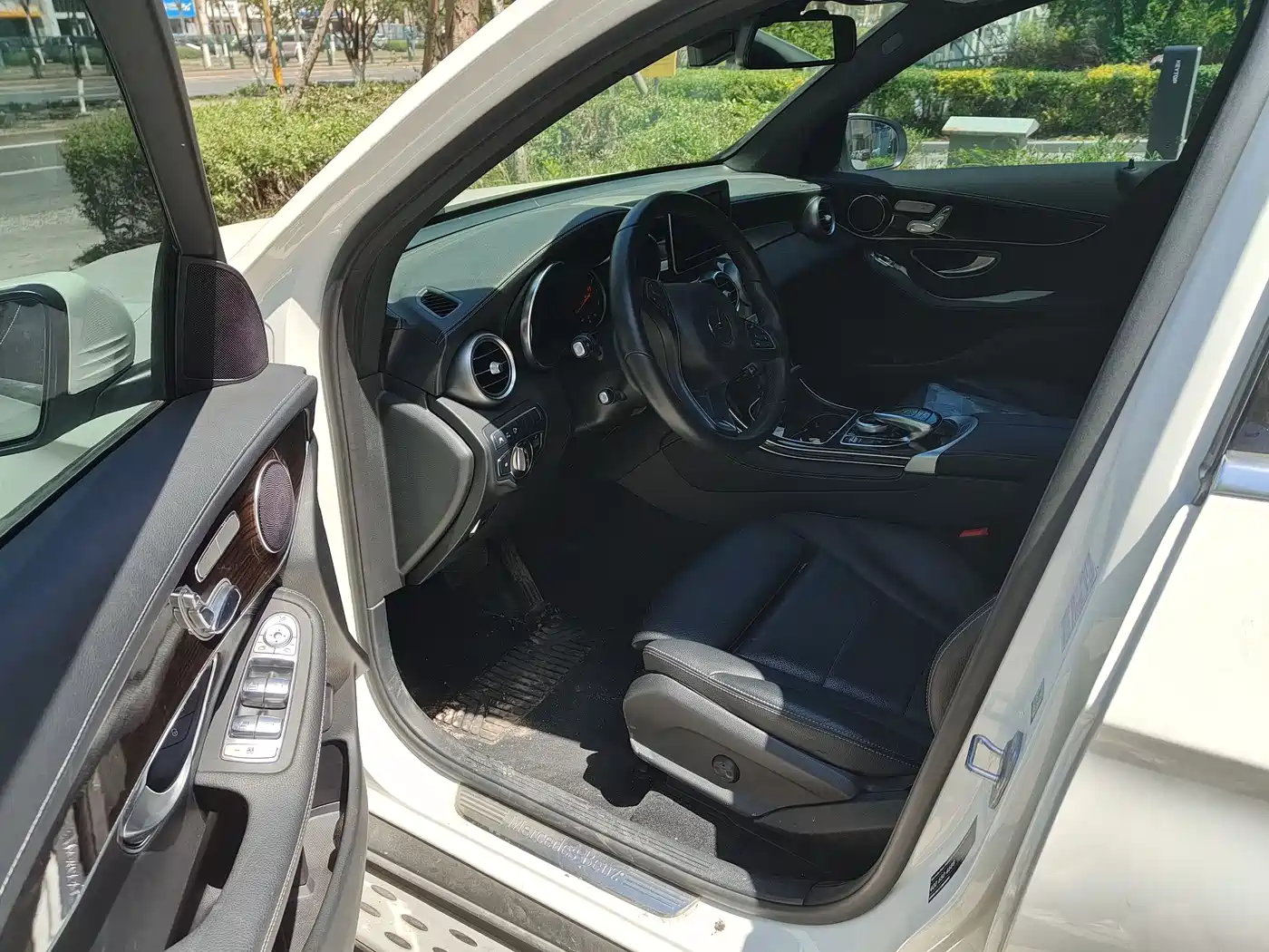 Mercedes-Benz GLC 2019 GLC 260 4MATIC Luxury фото 3