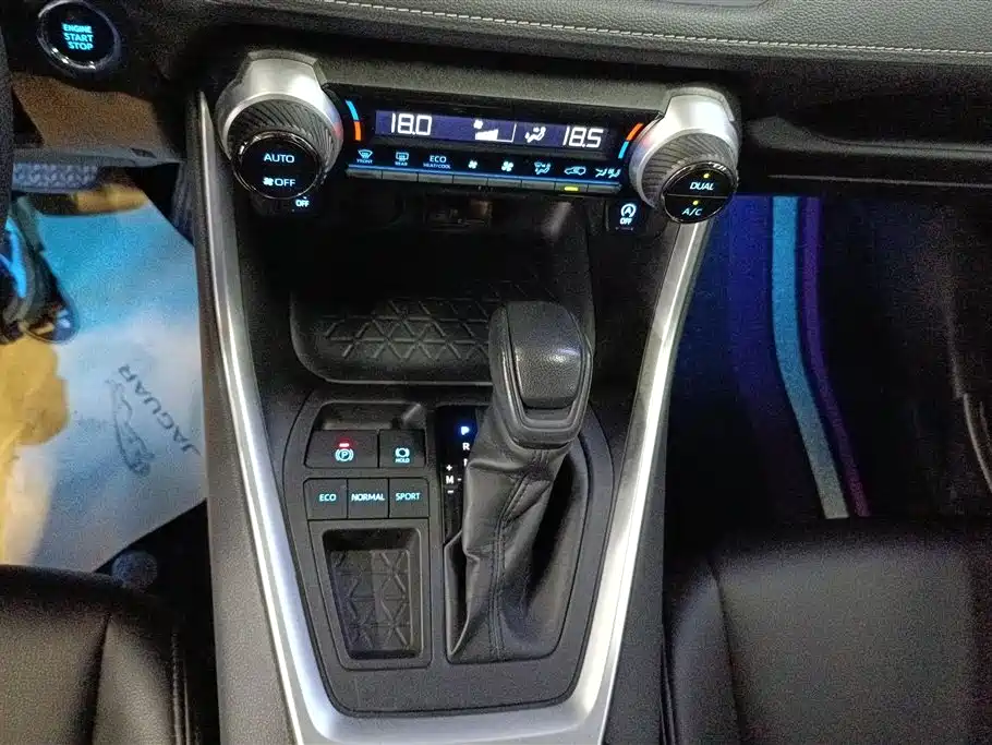 Toyota RAV4 Rongfang 2021 2.0L CVT 2WD Trend фото 15