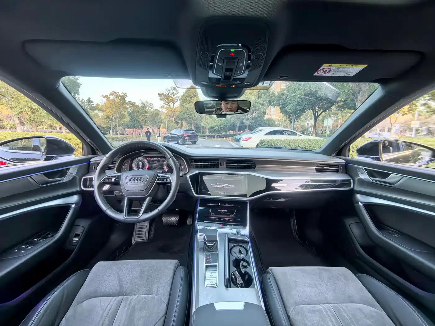 Audi A6L 2023 40 TFSI Luxury Elegance фото 11