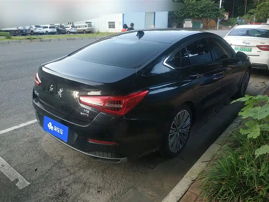 Hongqi H5 2022 Classic 1.5T DCT Flag Rhythm Edition фото 3