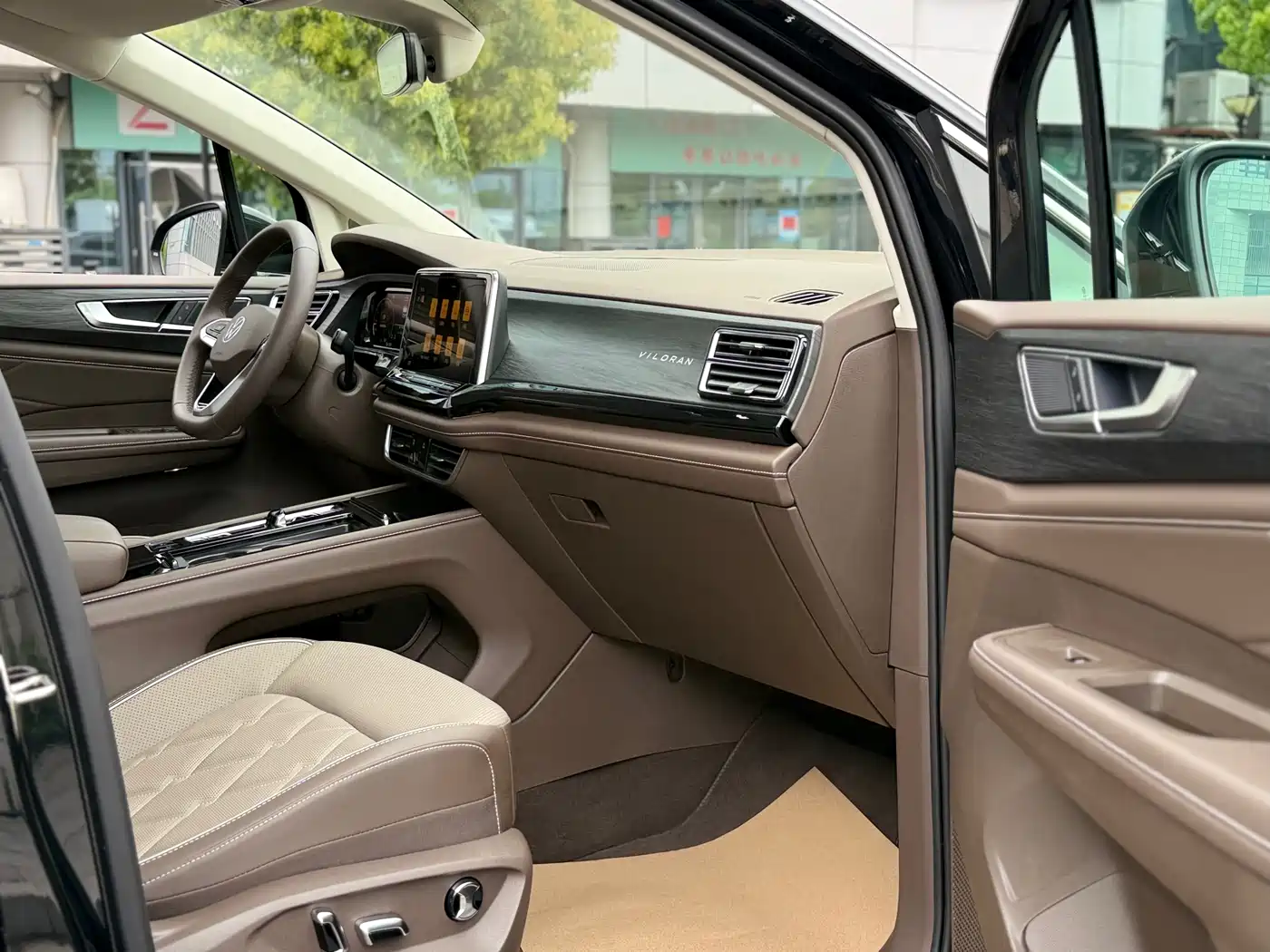 Volkswagen Viloran 2024 380TSI Executive Edition фото 11