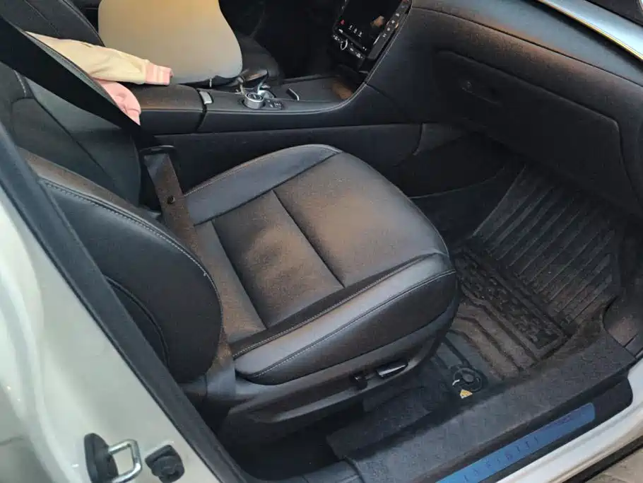Infiniti QX50 2023 2022 2.0T FWD Navigator Edition