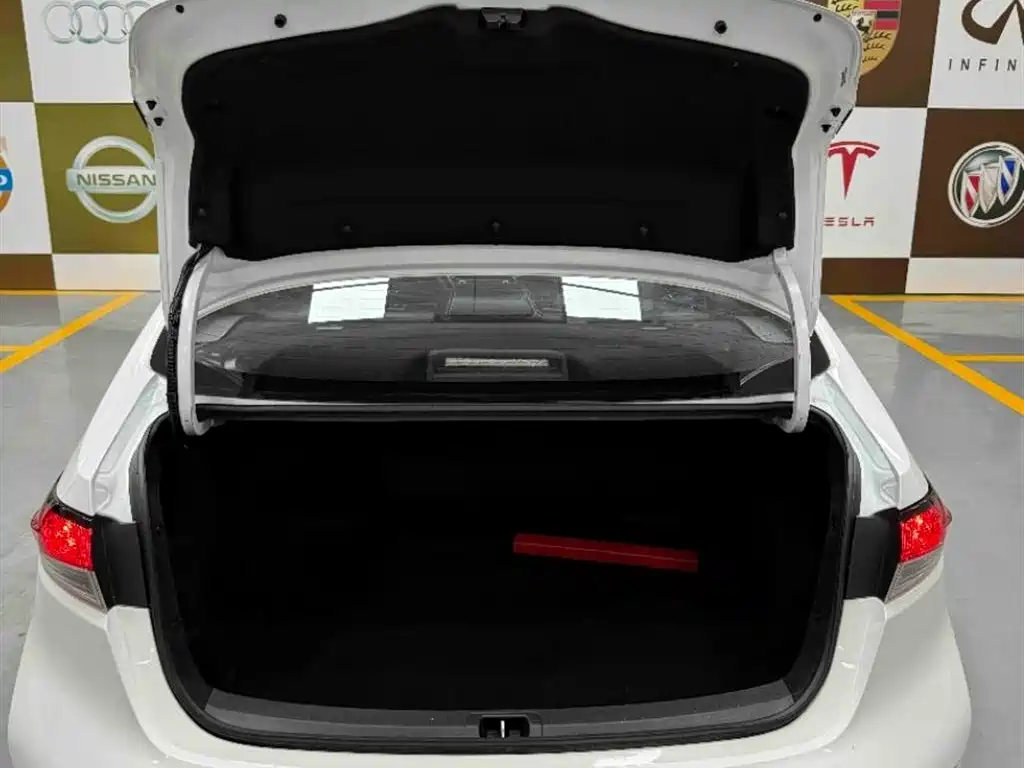 Toyota Levin 2022 TNGA 1.5L CVT Progressive Edition фото 16