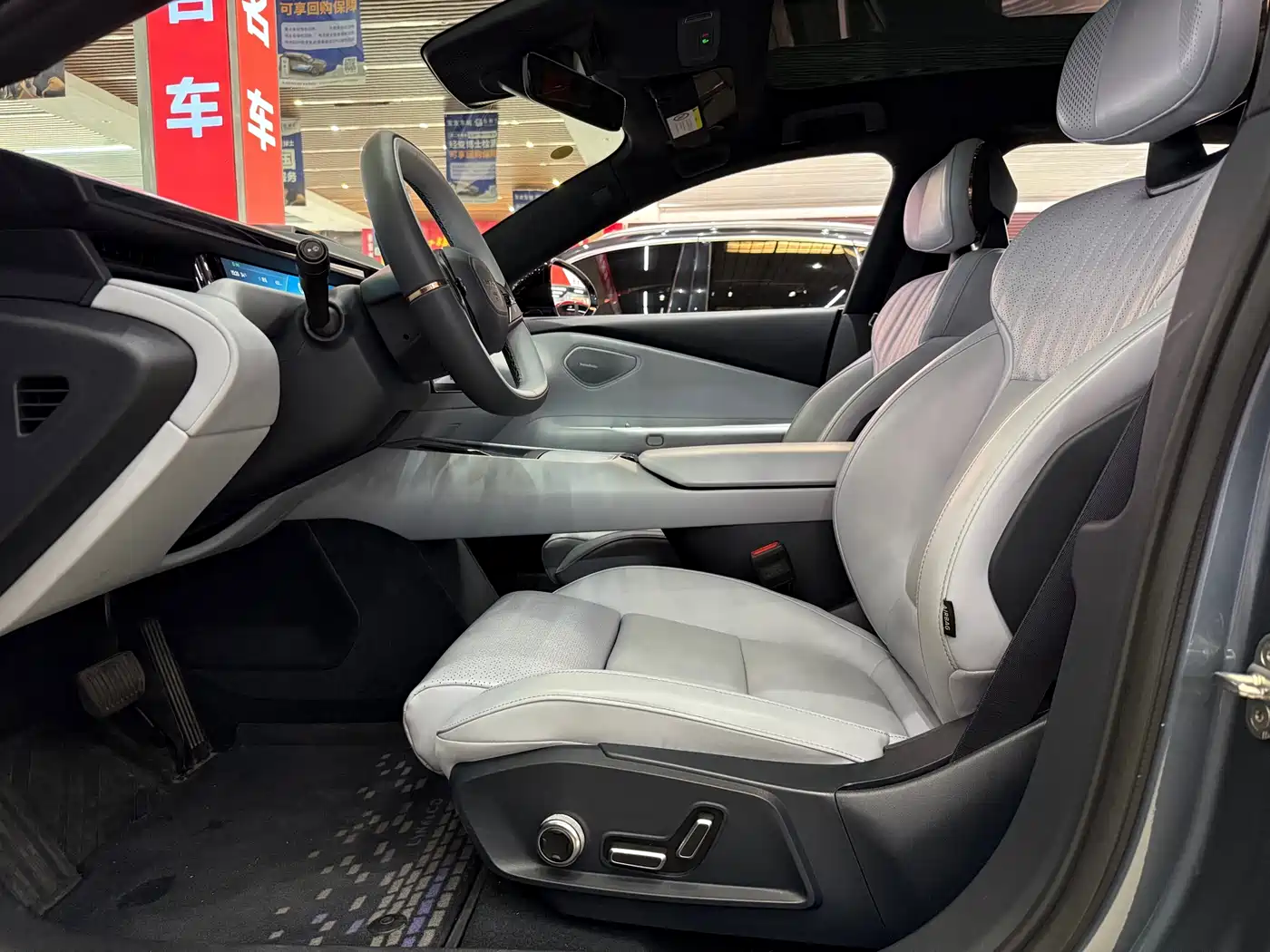 Lynk & Co Z10 2025 95kWh 702km AWD Smart Drive Ultra фото 16