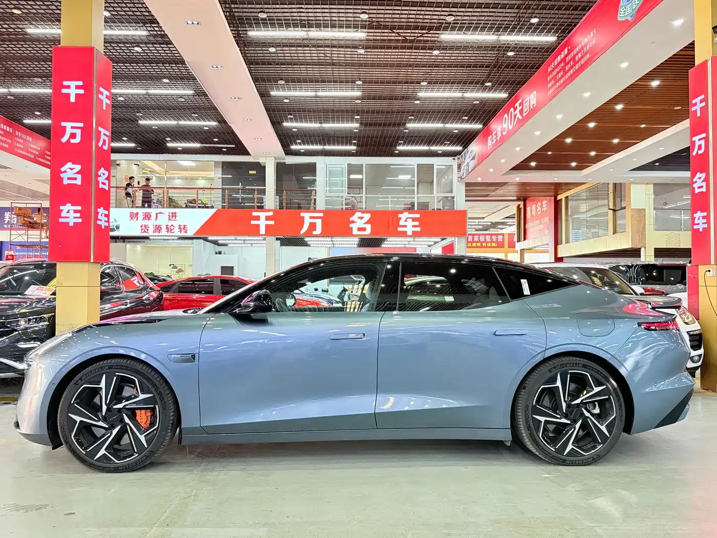 Lynk & Co Z10 2025 95kWh 702km AWD Smart Drive Ultra фото 3
