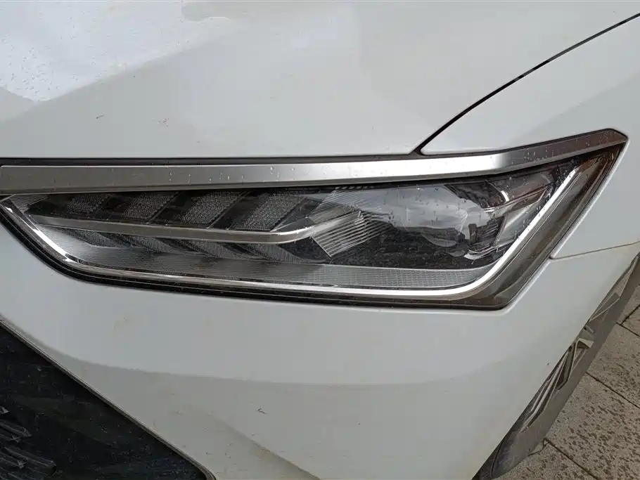 BYD Qin PLUS 2023 Champion Edition DM-i 55KM Leading фото 5