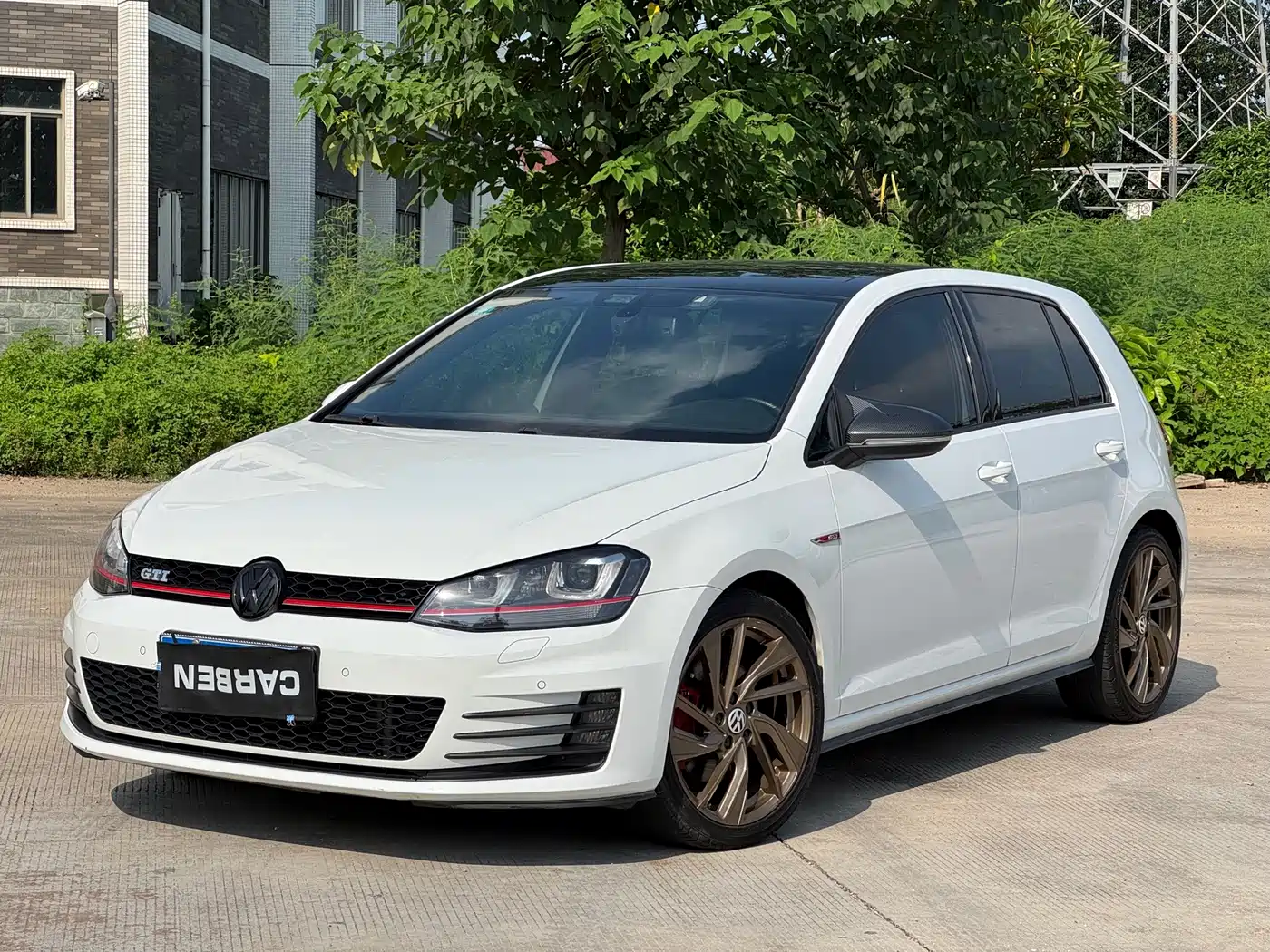 Volkswagen Golf GTI