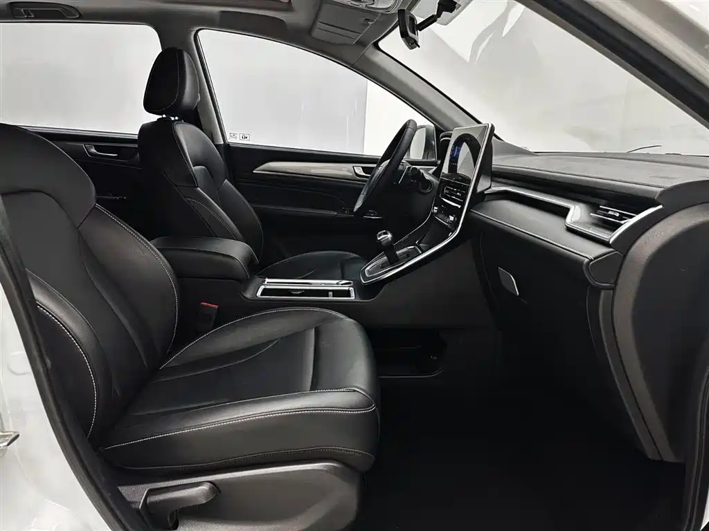Haval M6 2021 PLUS 1.5T DCT Luxury Smart Connect фото 19