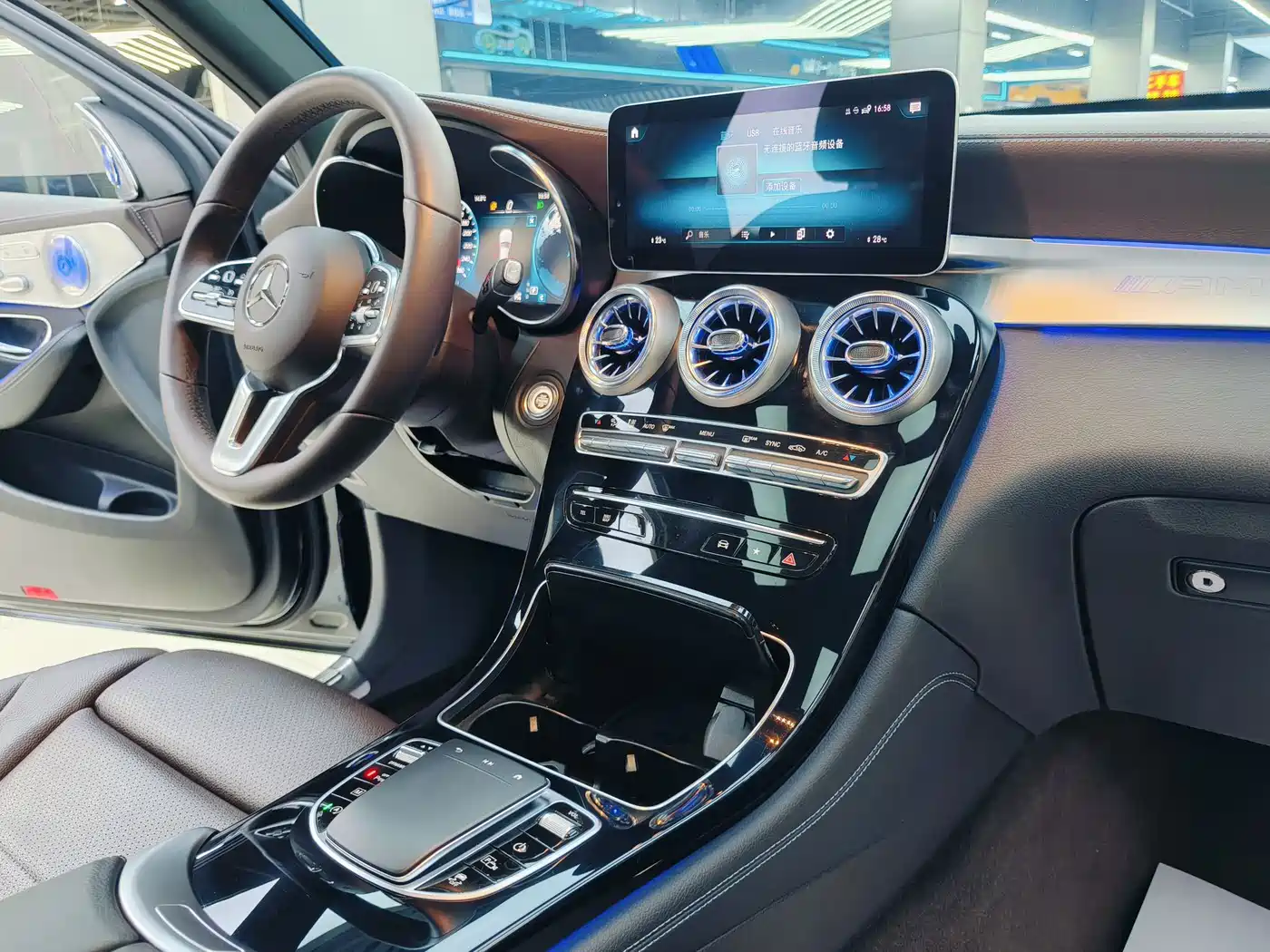 Mercedes-Benz GLC 2021 GLC 260 L 4MATIC Sporty фото 13