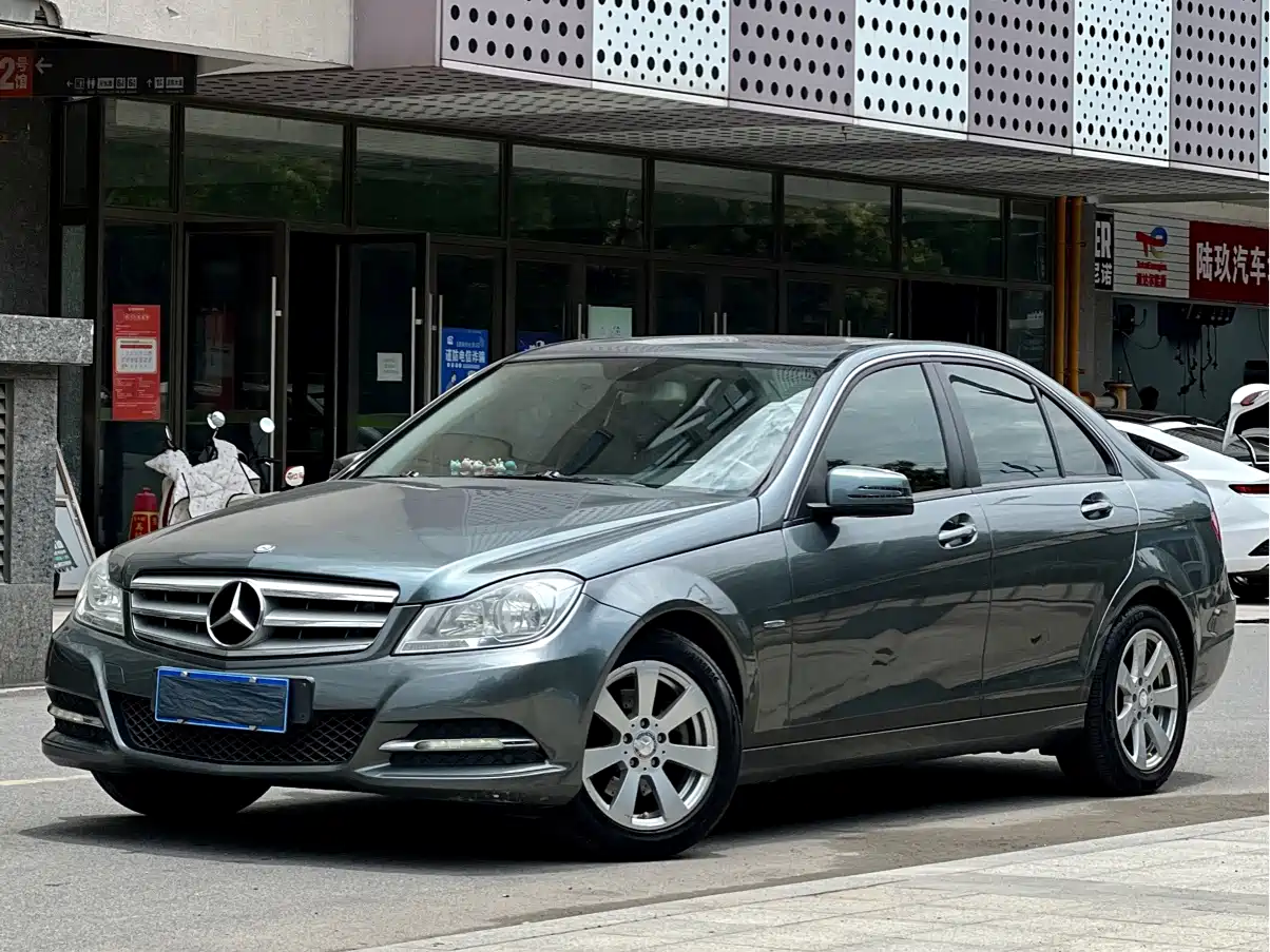 Mercedes-Benz C-Class 2011 C 180K Classic