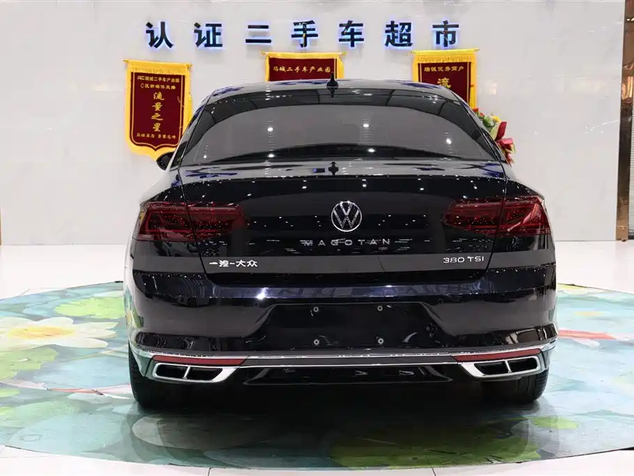 Volkswagen Magotan 2023 Model 2 Million Commemorative Edition 330TSI DSG Luxury фото 6