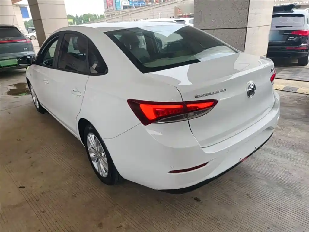 Buick Excelle 2021 Exemplar 1.5L Auto Elite фото 5
