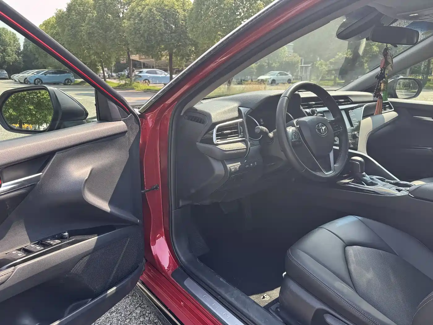 Toyota Camry 2018 2.0S Sport Edition фото 4