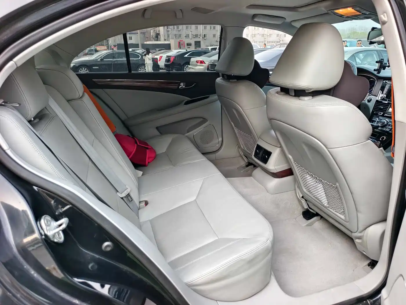 Hongqi H7 фото 15