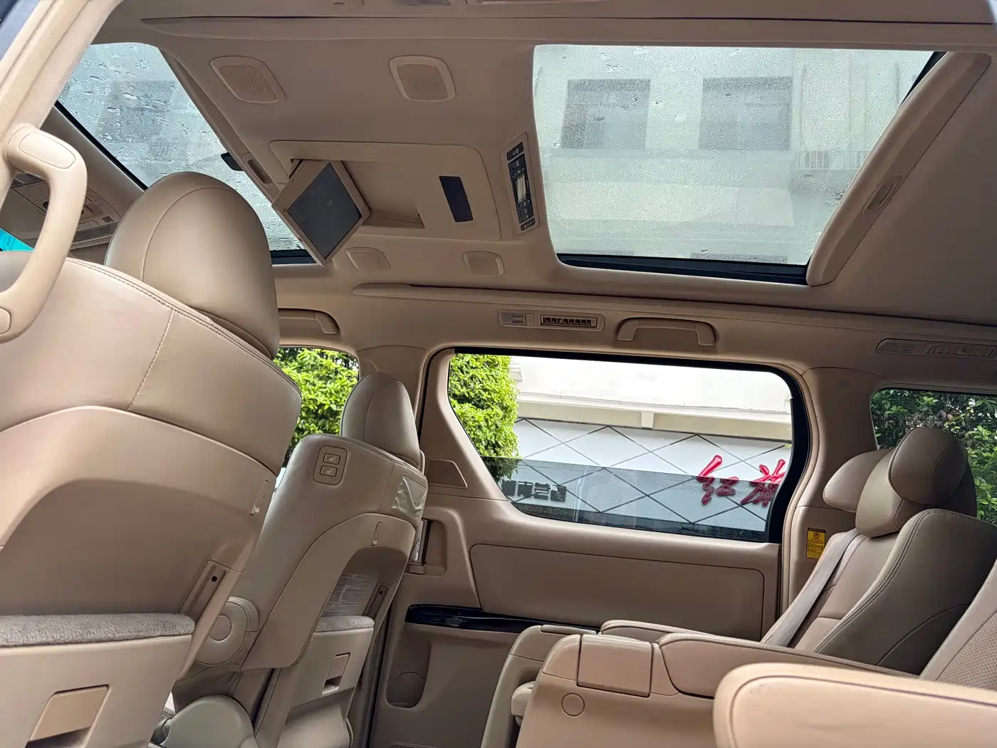 Toyota Alphard 2012 3.5L Luxury Edition фото 13