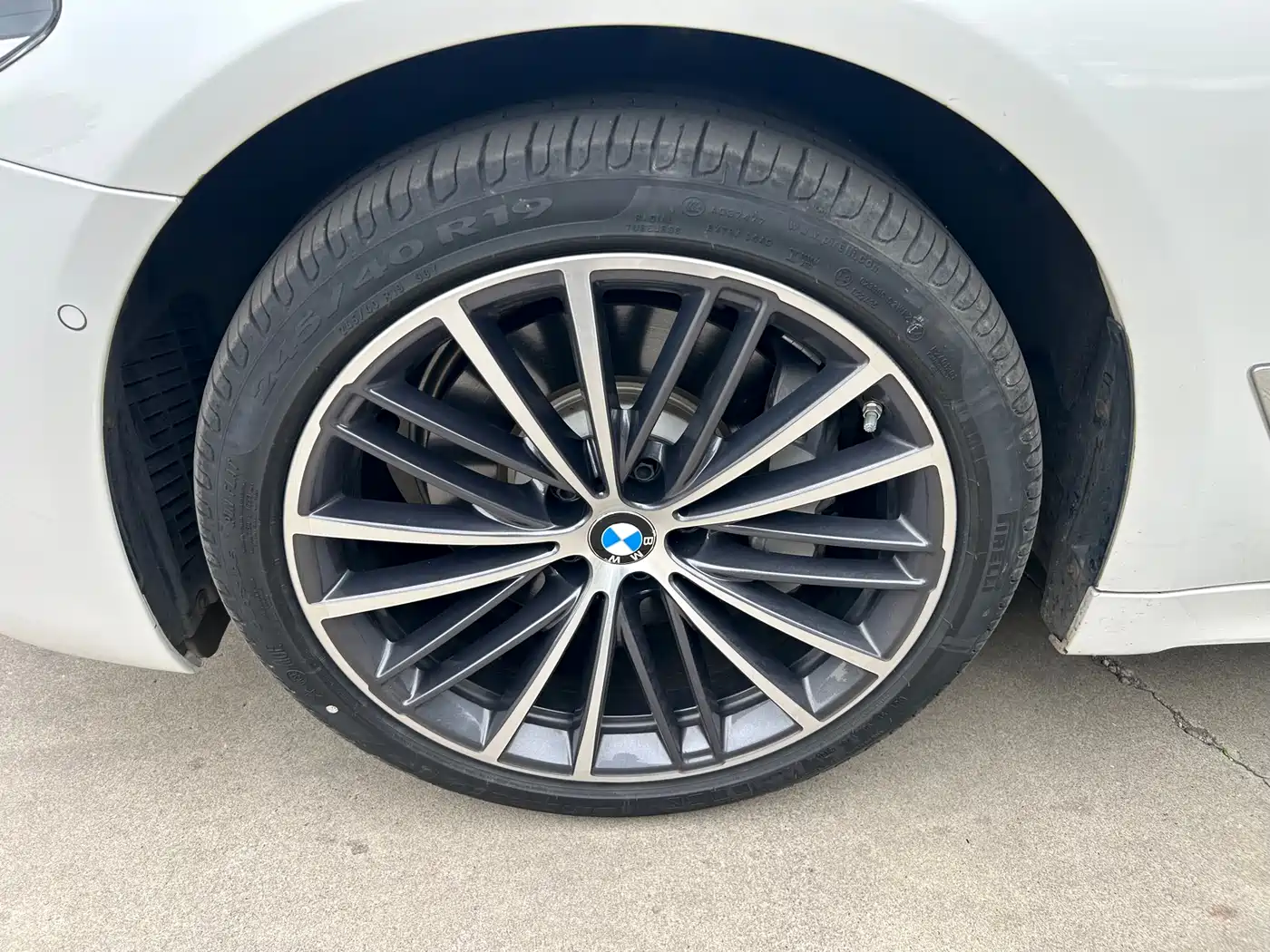 BMW 5 Series 2020 Model 530Li xDrive M Sport Package фото 4