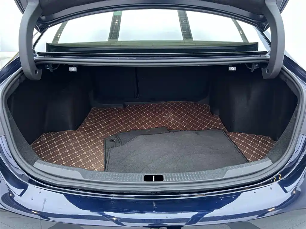 Buick LaCrosse 2021 652T Luxury Edition фото 22
