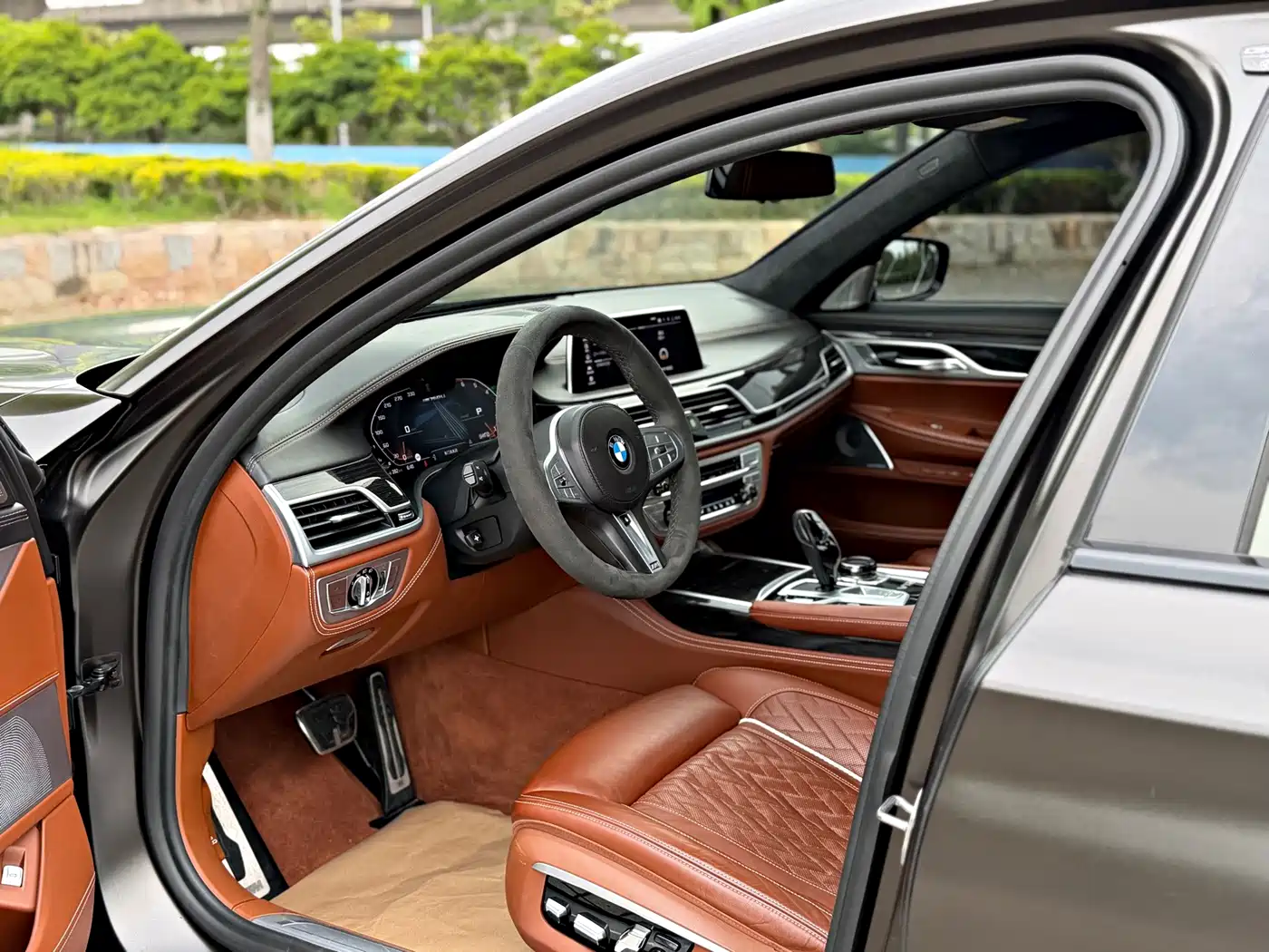 Photo 5 - BMW 7 Series