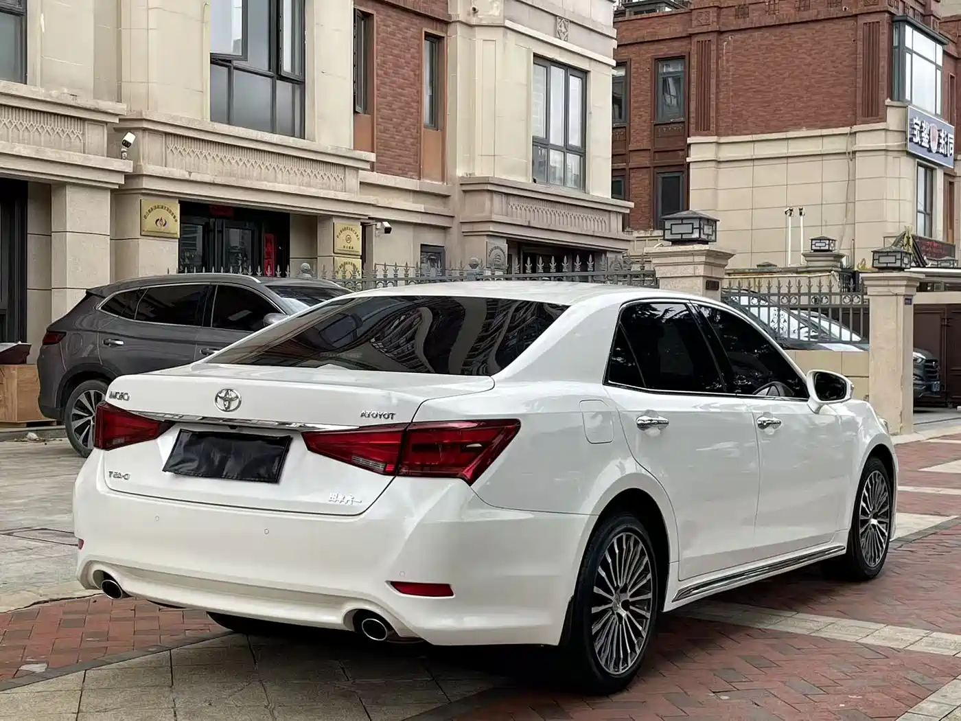 Toyota Crown 2018 2.0T Sport Edition фото 10