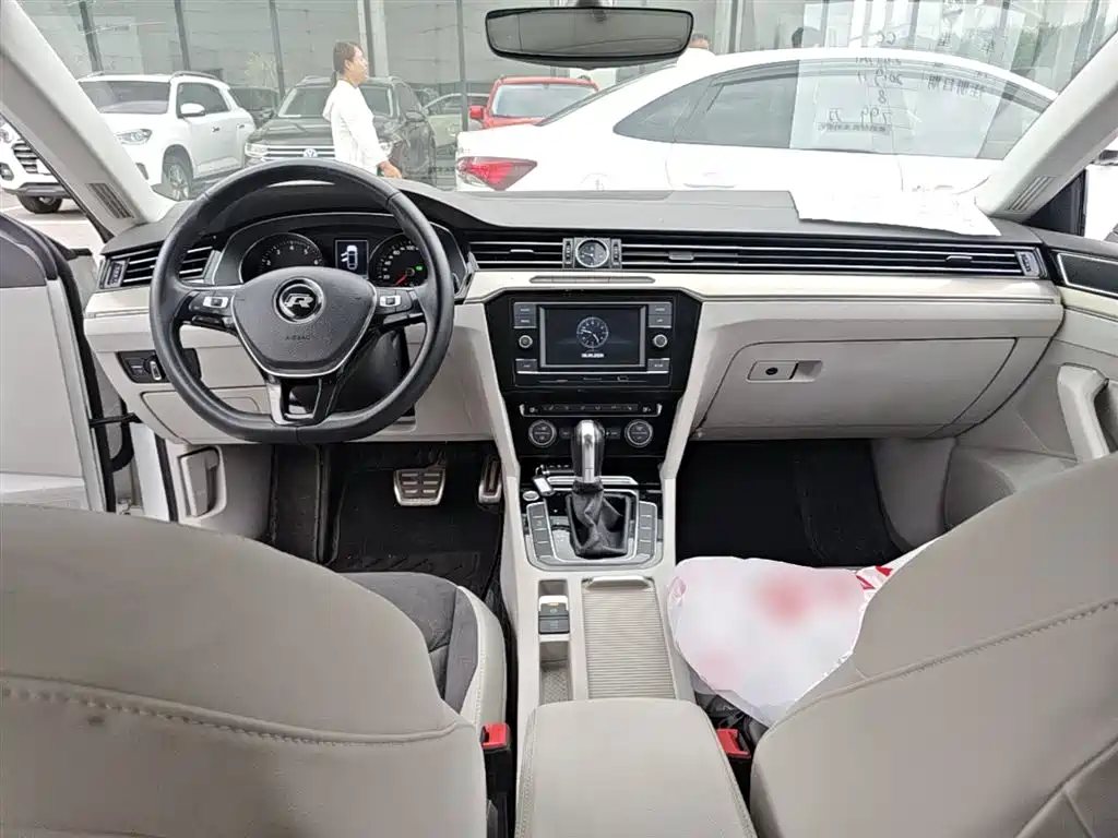 Volkswagen FAW-Volkswagen CC 2019 330TSI Elegance Edition China VI фото 10