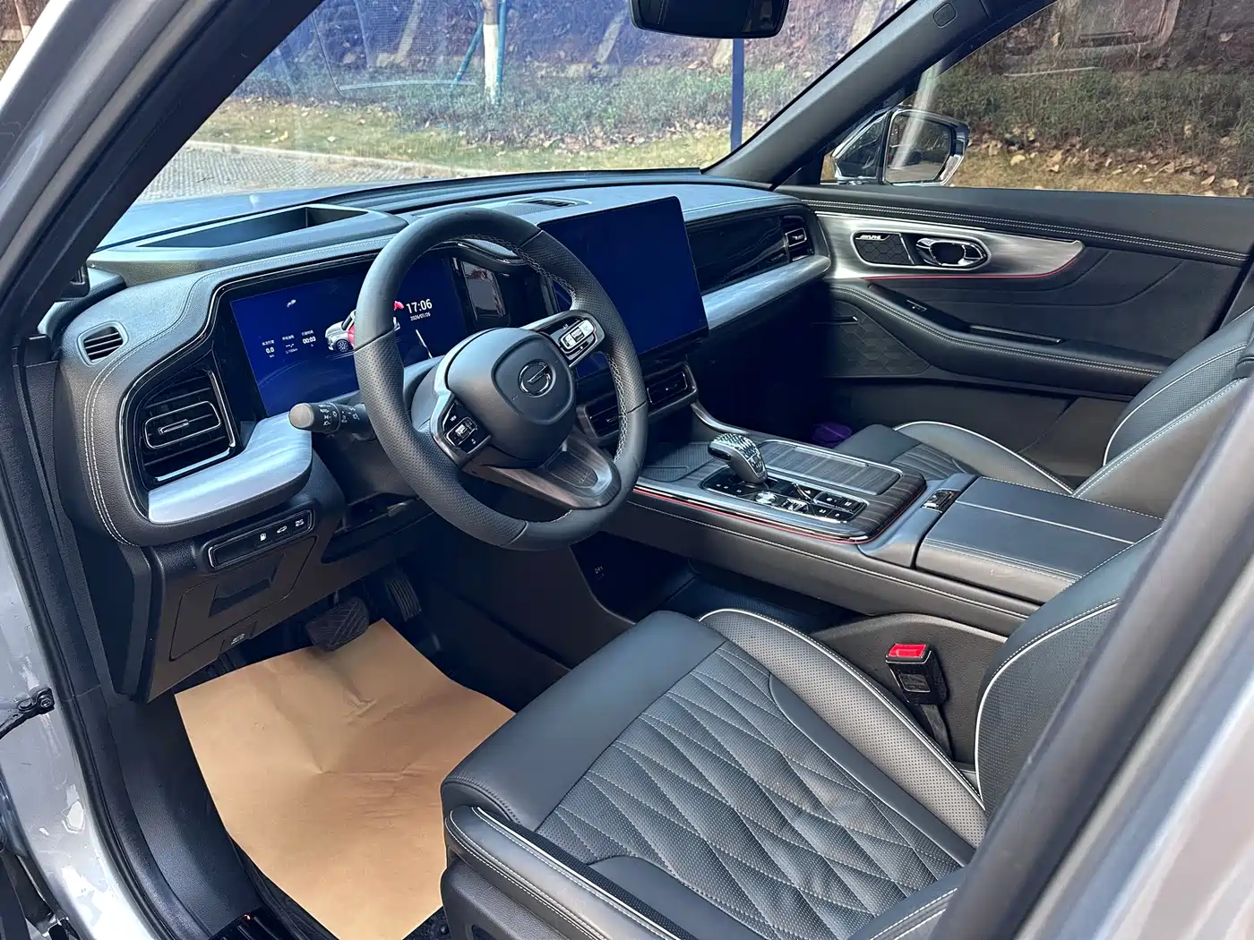 GAC Trumpchi Trumpchi GS8 2022 Dual Engine Series 2.0TM 2WD Premium Edition (6-Seater) фото 6