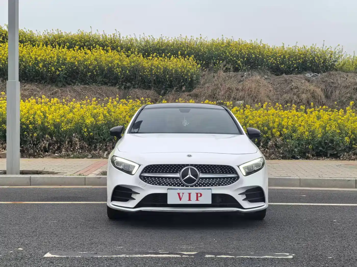 Mercedes-Benz A-Class 2023 A 200 L Fashion фото 2