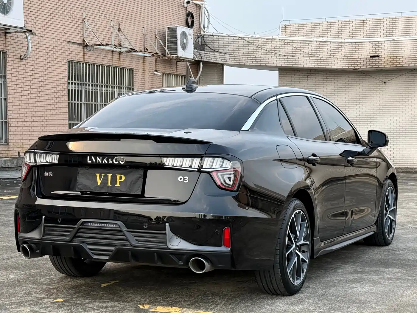 Lynk & Co 03 2021 1.5TD DCT Jin Champion Edition фото 14