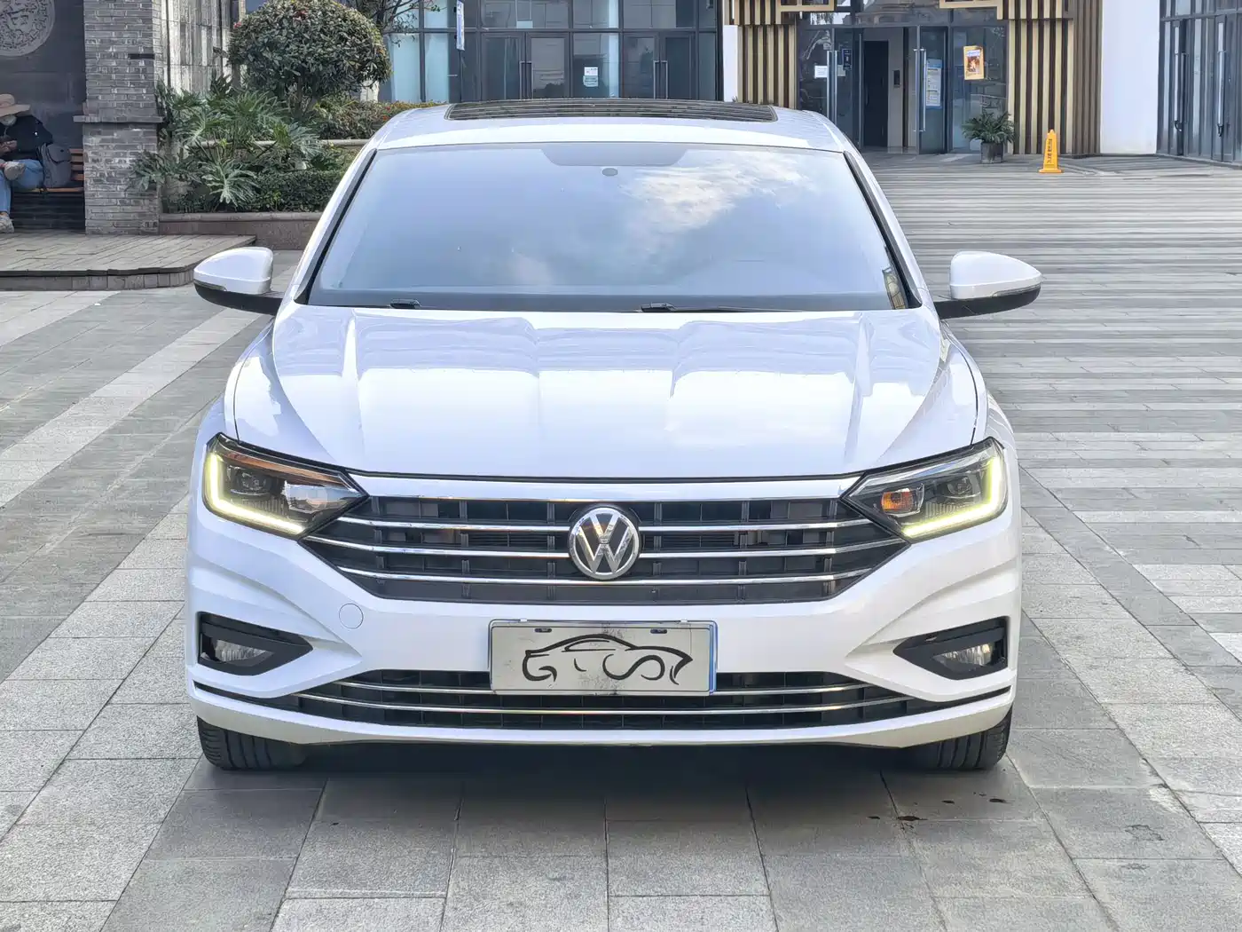 Volkswagen Sagitar 2022 280TSI DSG Surpassing Edition фото 2